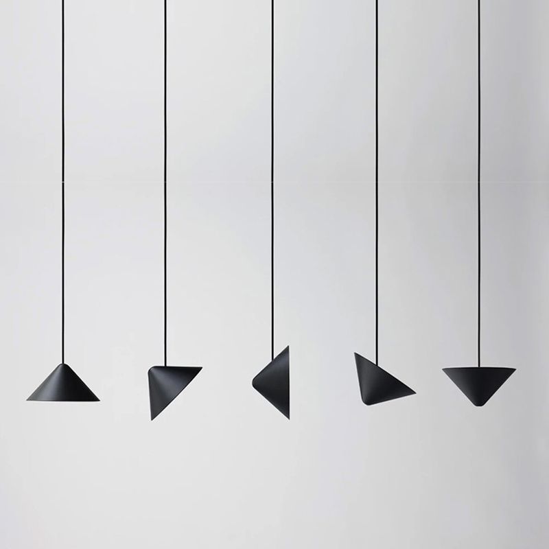 Verstelbare kegelschaduw hanglamp lopend Noordse metalen zwarte afwerking LED hanglicht