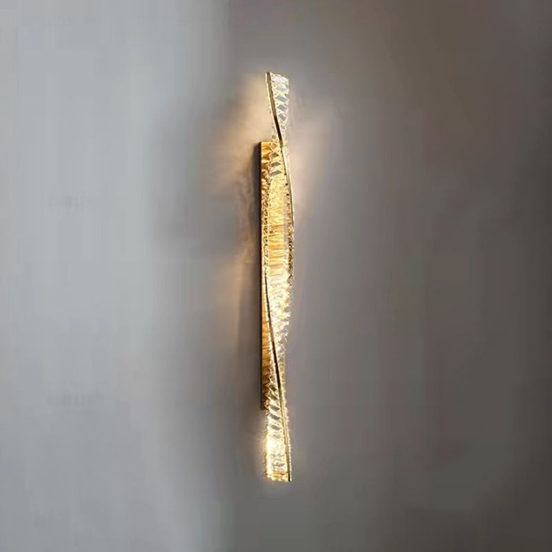 Geometric Shape Metal Wall Sconces Modern 1-Light Wall Mount Light Fixture in Gold