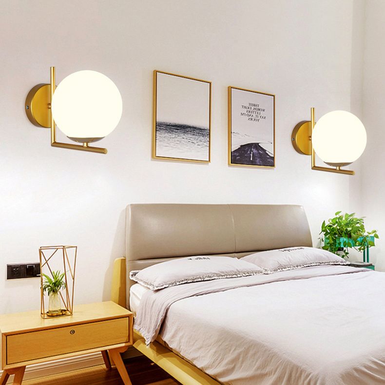 1 licht wit glazen wand gemonteerd verlichtingsbeveiliging moderne orb wandlichtwagentjes voor slaapkamer