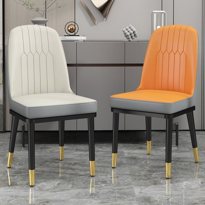 Chaise d'intérieur scandinave avec dossier Parsons rembourré en métal, chaise de salle à manger