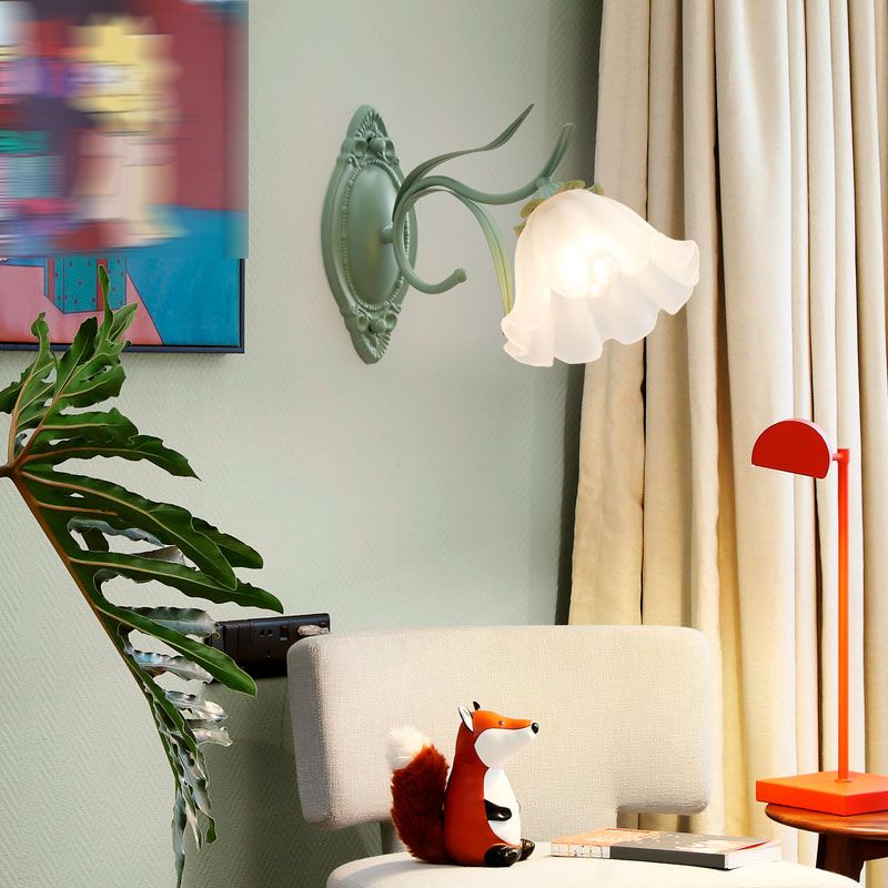 Contemporary Wall Sconce 1 / 2 - Light Wall Lighting in Green / White