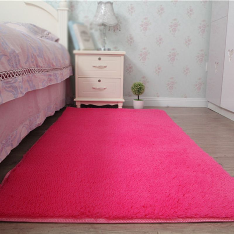 Alfombra de dormitorio redondea área de pelusa sólida poliéster alfombra de interior resistente a manchas casuales