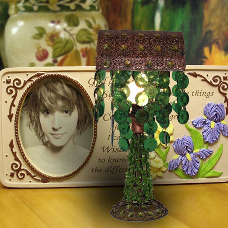 Bohemian Cascade Nachttischlampe 1 Glühmetallnachttischbeleuchtung in Grün für Schlafzimmer