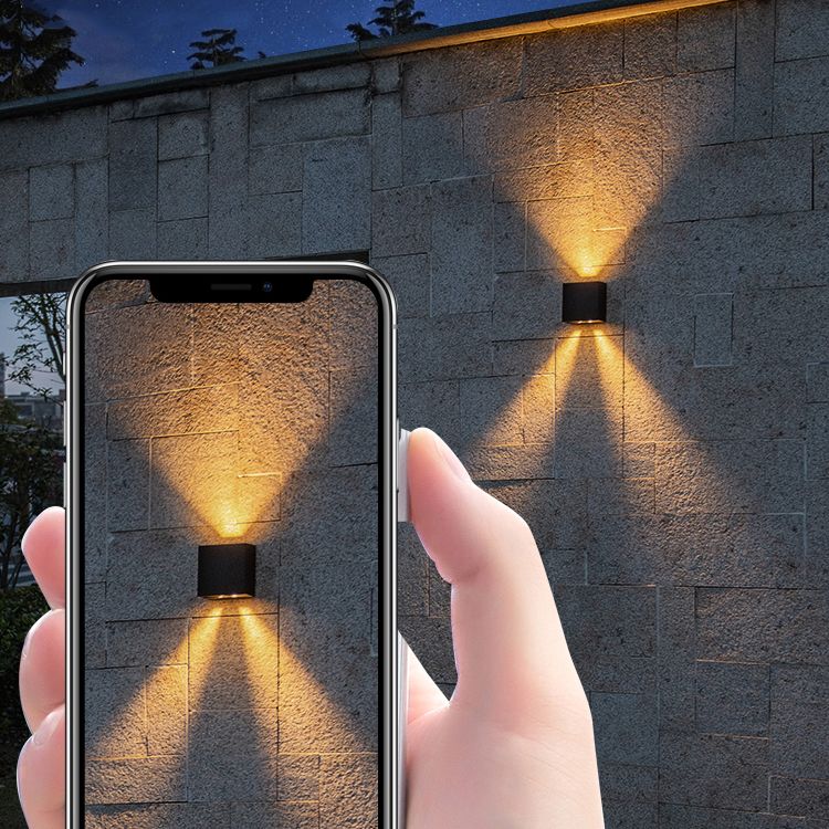 Moderno stile minimalista su e giù per la parete in metallo a parete a LED per parete esterna