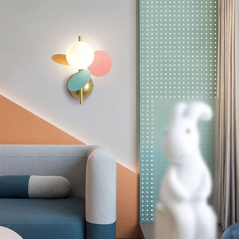 Glass Unique Shape Wall Light Modern Style 1 Light Wall Light Sconce