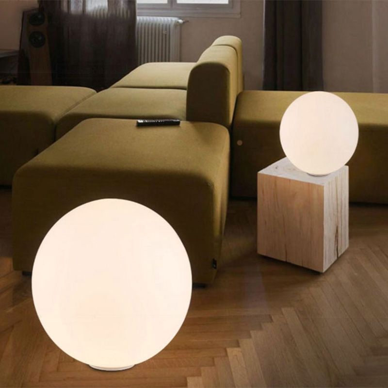 Global White Glass Table Light Minimalist Neuheit 1 Kopf Nachttisch Lampe