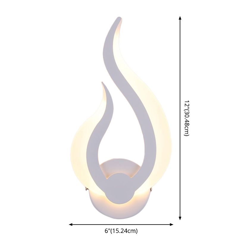 LED Flame Shape Wall Mount Light Modern Style Sconce Light Fixture for Living Room