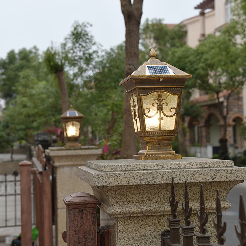 1-Light Pillar Lamp Aluminum Solar Lighting Fixture with Glass Shade for Garden
