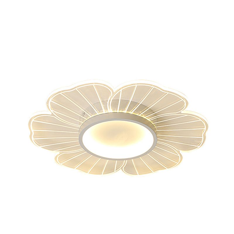 White Flower Flushmount Lamp Contemporary 16.5"/20.5"/24.5" Wide LED Acrylic Ultra-Thin Flush Mount in White/Warm Light