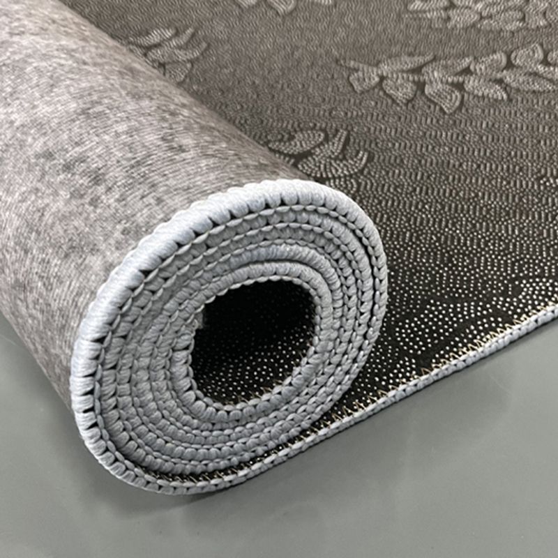 Modern Triangle Pattern Rug Polyester Indoor Carpet Stain Resistant Area Rug for Living Room