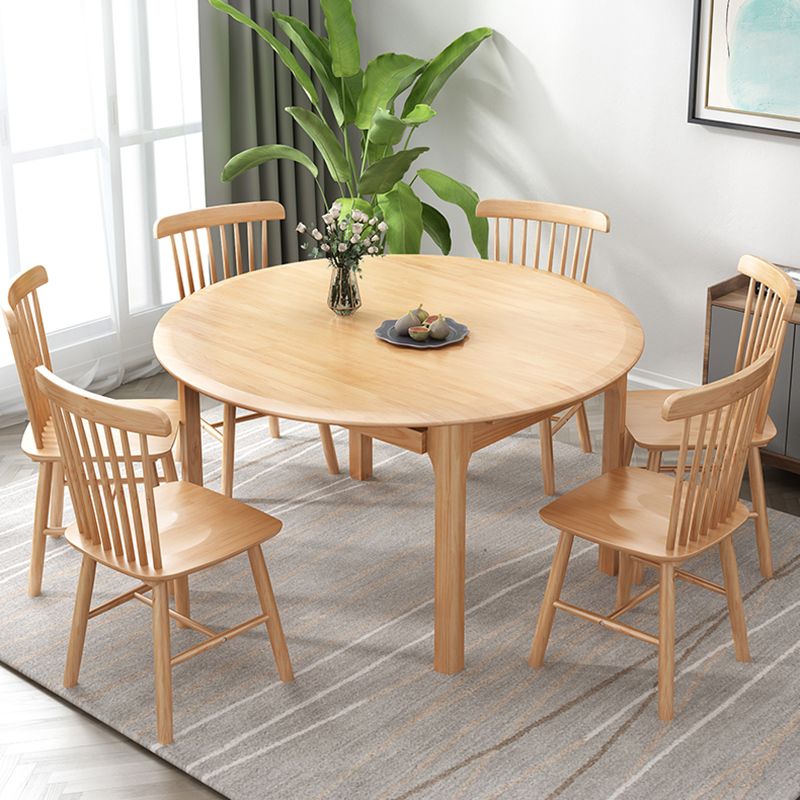 Modern Style Solid Wood Dining Table Round Table with 4 Legs for Home Use