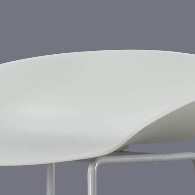 Scandinavian Style Barstool Plastic Low Back Bar Stool with Footrest