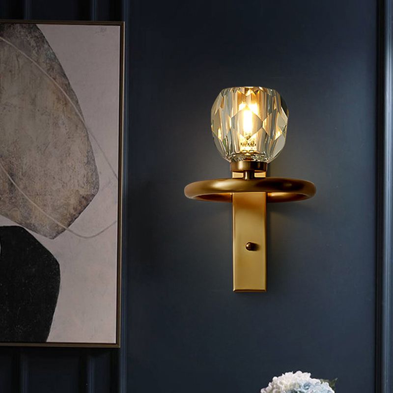 1 Light Dining Room Salle Mur Gince Lighting Contemporary Brass Wall Mount Lightture avec une nuance de cristal global