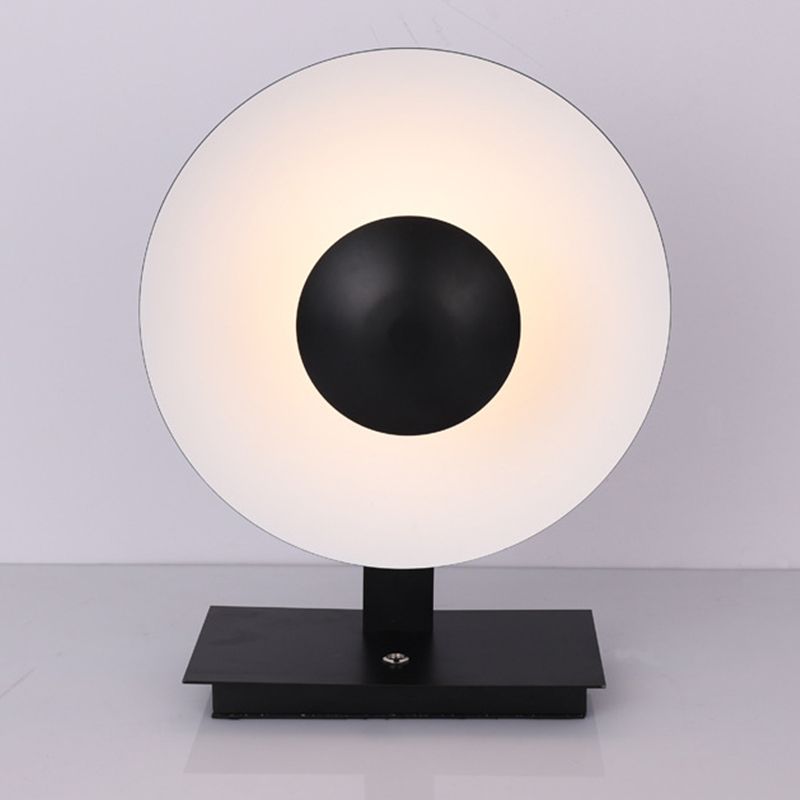 Iluminación de tareas redondas de metal Ligero de lectura LED contemporánea en negro para la cama