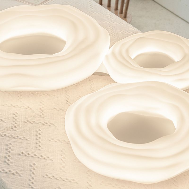 Metal Geometric Flush Mount Fixture Modern 3 Lights Flush Light Fixture in White