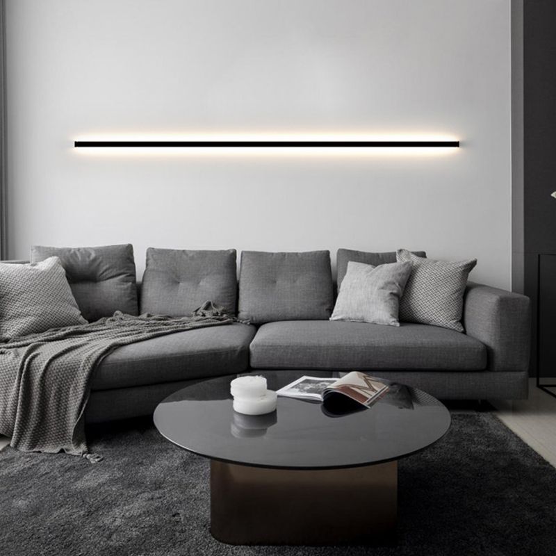 Metal Linear Shade Wall Light Modern Style 1-Light Wall Mounted Light Fixture in Black