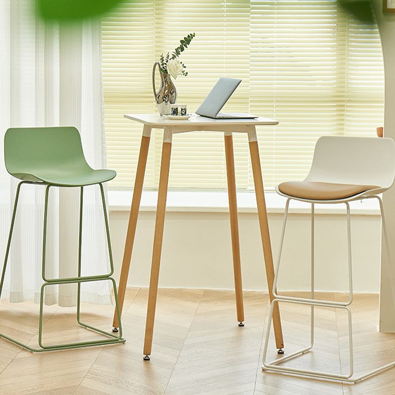 Nordic Style Indoor Backrest Counter High Stool with Metal Base