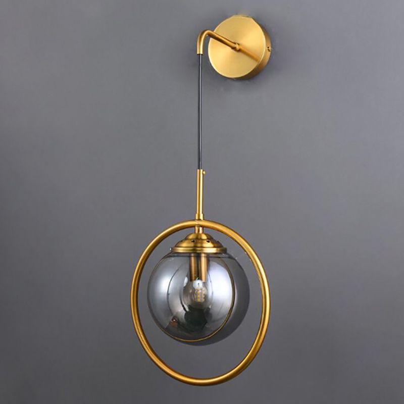 Runde Wandleuchte minimalistische Leuchtenleuchte mit Glasschatten