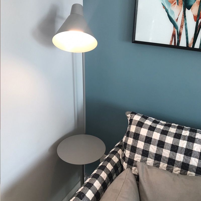 Macaroon Metal Floor Reading Lamp 1-Light Floor Light with Tray for Bedroom