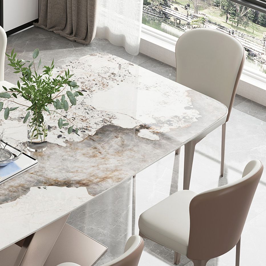Traditionele luxe eettafel, rechthoekige eettafel van gesinterd steen met voetstuk