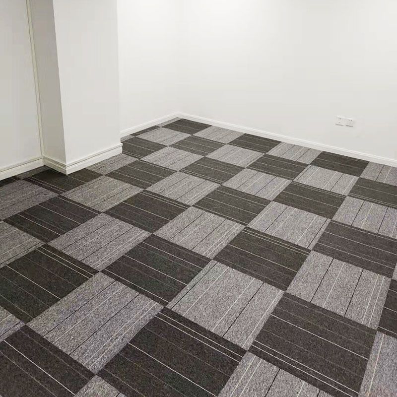 Modern Carpet Floor Tile Self Adhesive Level Loop Fade Resistant Carpet Tiles