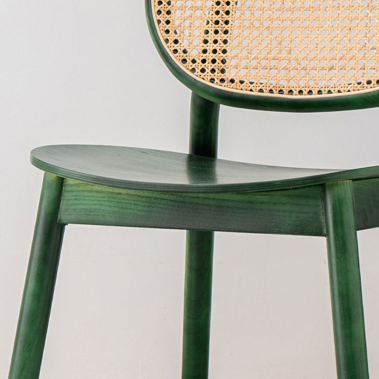 Silla de comedor tradicional sin brazos, silla lateral con respaldo abierto y patas de madera