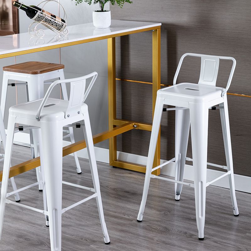 Taburete de bar industrial con respaldo, taburete de bar de metal y cuero con patas de hierro