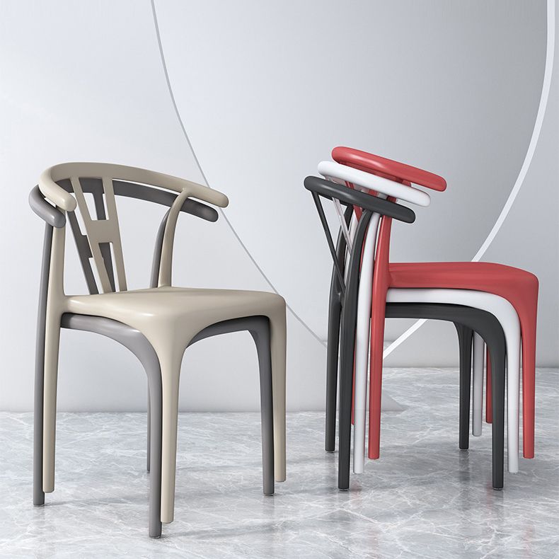 Chaises de restauration en plastique de style moderne