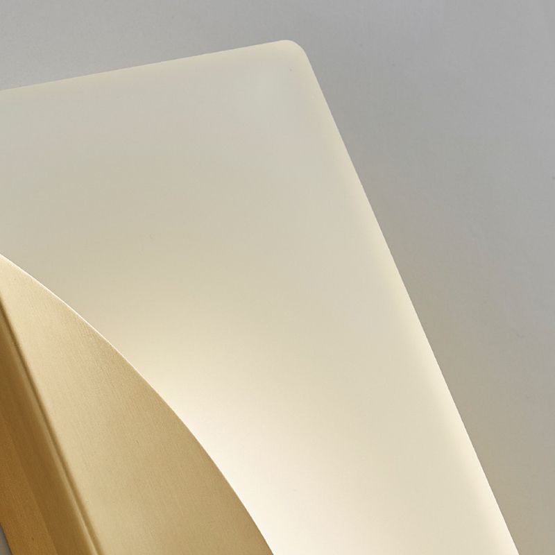 1-Light Rectangle Wall Lamp Modern Metal Sconce Light Fixture