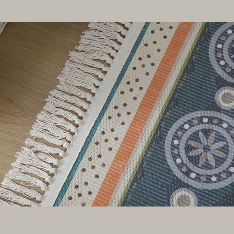 Mehrfarbiger moderner Innenteppich aus Baumwolle, Normatic Tribe Teppich, pflegeleichter Teppich für die Inneneinrichtung