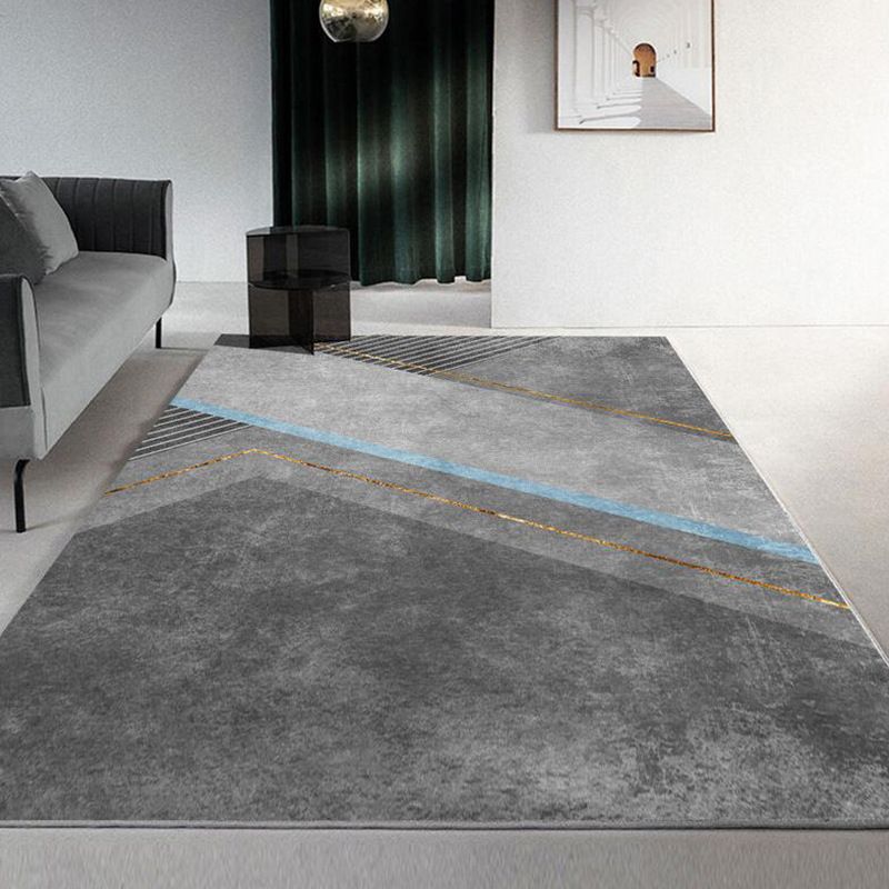 Light Gray Modern Carpet Polyester Simple Carpet Non-Slip Backing Carpet for Home Decor