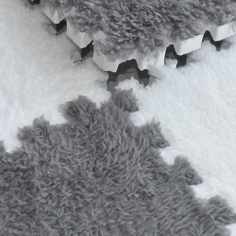 Modern Carpet Tiles Interlocking Square Color Block Stain Resistant Carpet Tiles