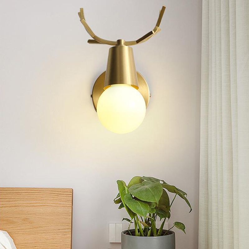 Contemporary Single Golden Wall Mounted Sconce Unique Metal Wall Light