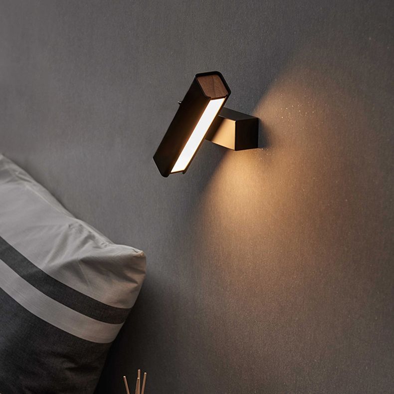 Luz de pared LED rectangular de hierro forjado en una moderna lámpara de pared giratoria de madera de estilo conciso con sombra acrílica