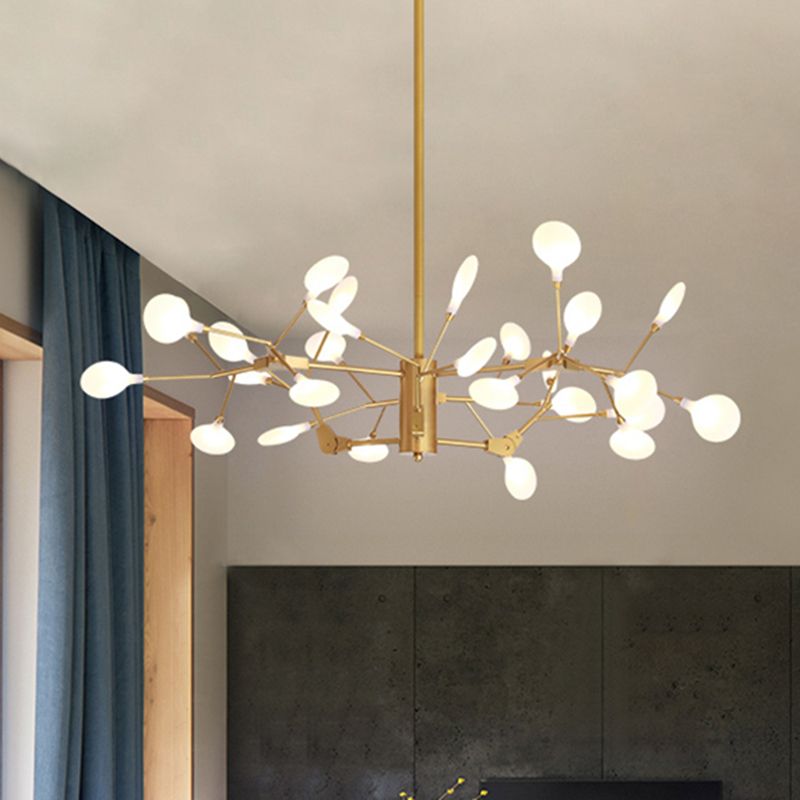 Iron Tree Zweig Kronleuchter 27-Kopf-atemberaubendes Anhänger Licht im Gold Finish für das Restaurant Hotel