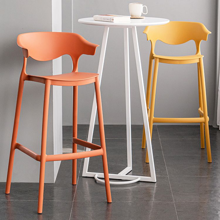 Nordic Stackable Bar-stool Plastic Counter Bar Stool with Plastic Legs for Home