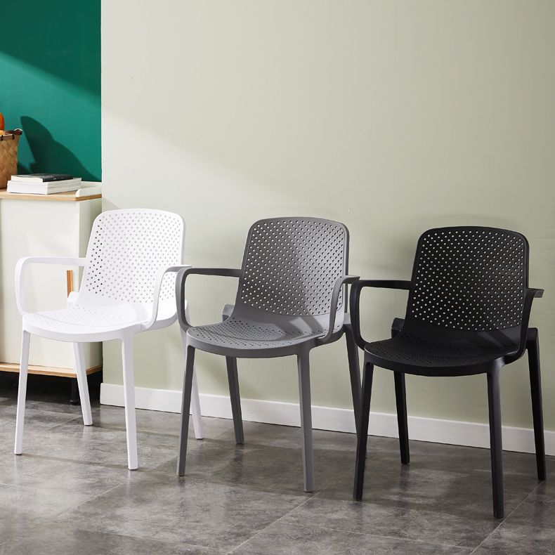 Sillas de comedor de plástico escandinavo, sillones apilables con respaldo sólido (juego de 4)