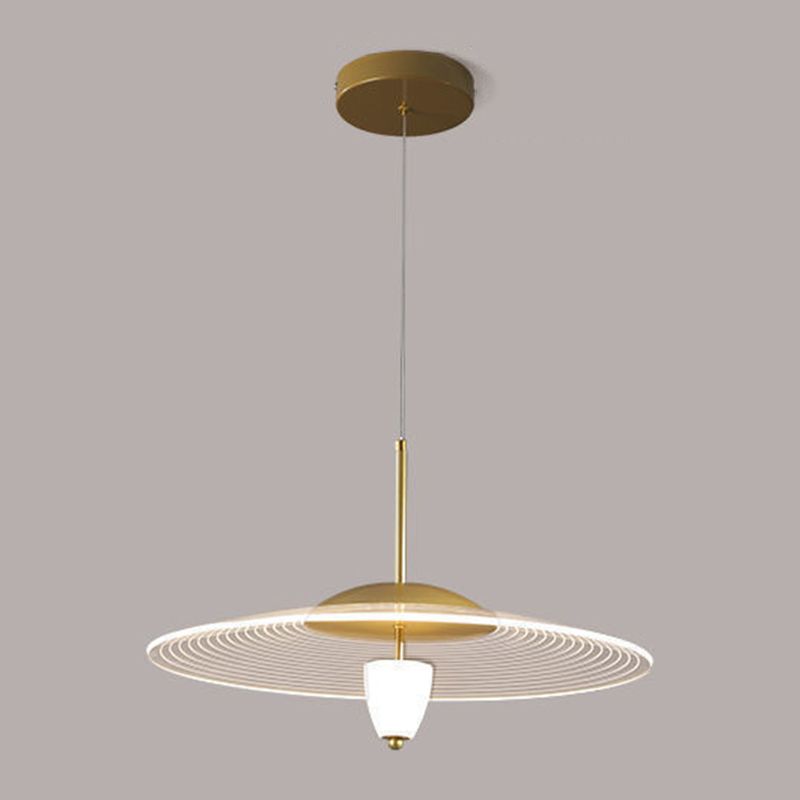 Soucoun volant à LED suspension de lampe suspendue minimaliste avec une teinte acrylique pour la salle à manger