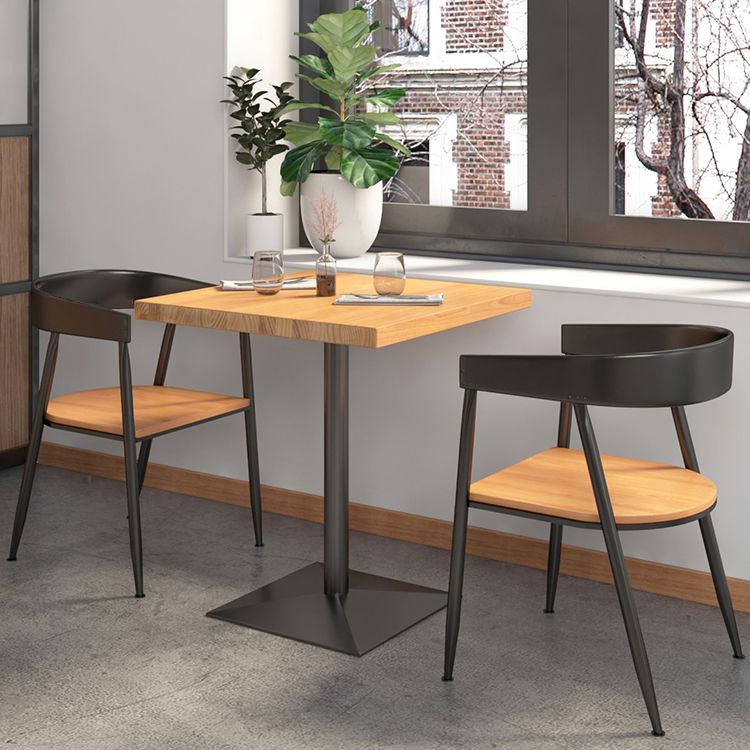 Tavolo da pranzo in legno di pino industriale tavolo quadrato in natura con piedistallo in metallo