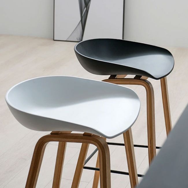 Scandinavian Plastic Counter Stool Low Back Armless Bar Stool with Footrest