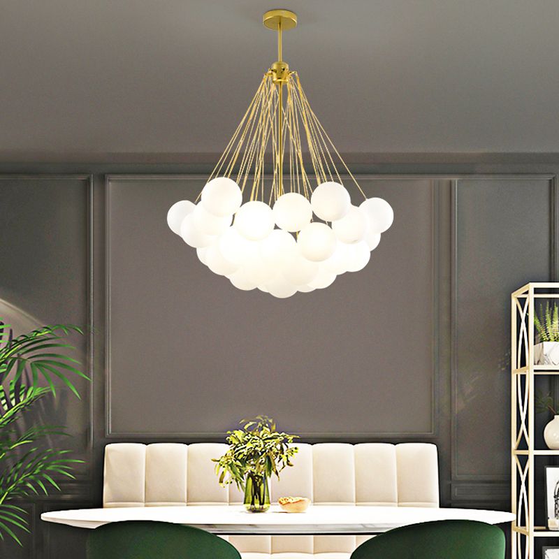 Metal Chandelier Light Fixtures Modern 3-Head Globe Hanging Pendant Lamps for Living Room