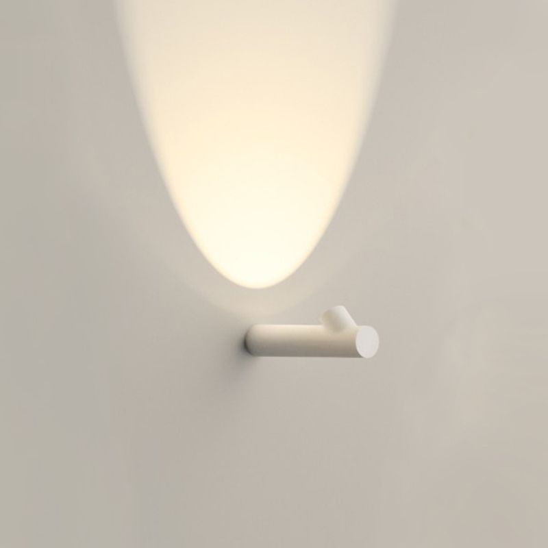 Aluminum LED Wall Fixture in Black / White Finish Modern Wall Spotlight