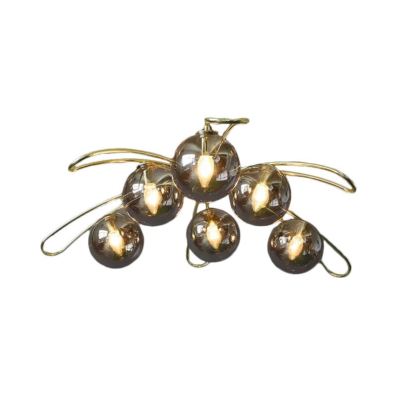 Rauchglaskugel Flush Kraut Mitte des Jahrhunderts 6 Lichter Messing Deckenmontagelampe mit Ast -Design