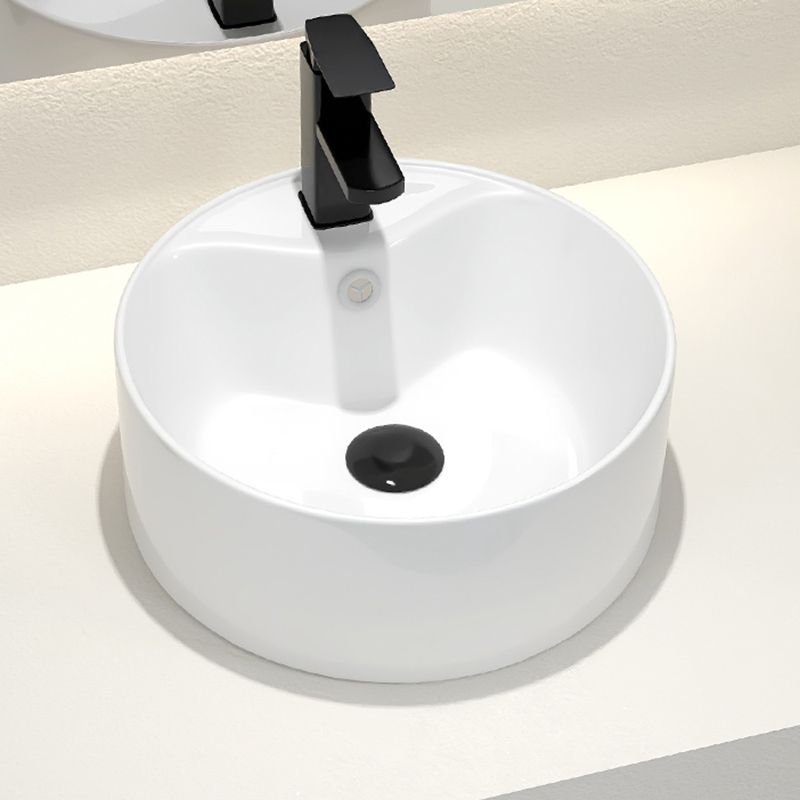 Round Vessel Bathroom Sink Vitreous China Vessel Lavatory Sink