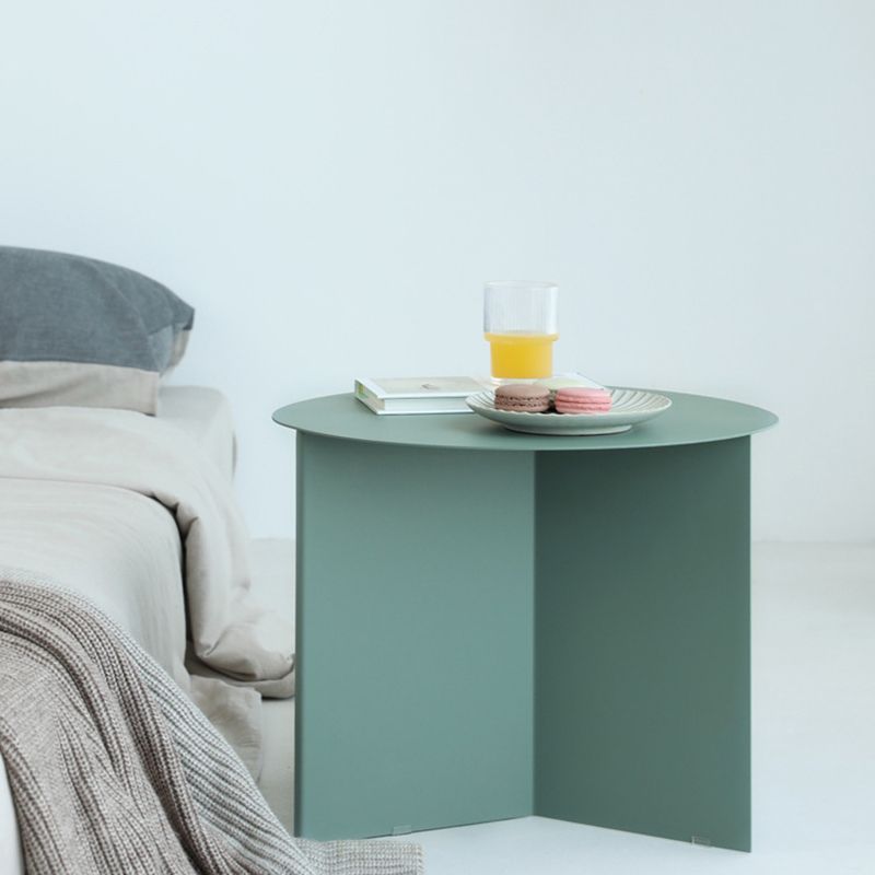 Contemporary Metallic Round Side Table Pedestal Living Room End Table