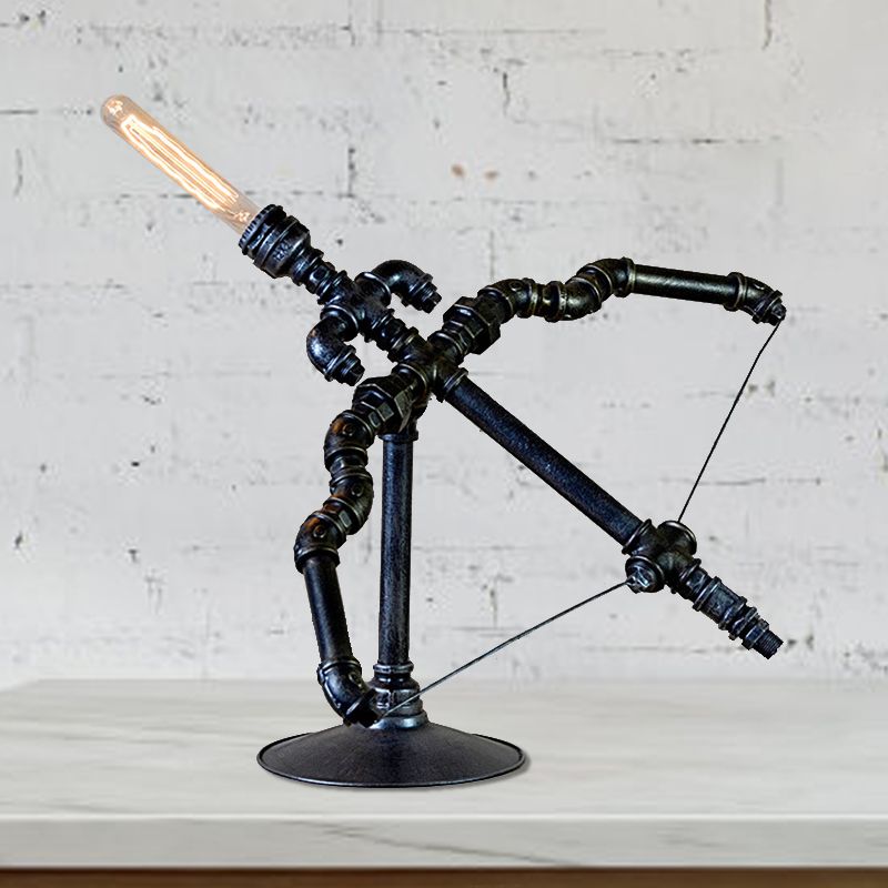 1 Light Metal Table Lighting Vintage Style Black Bow and Arrow Restaurant Table Lamp with Pipe Design
