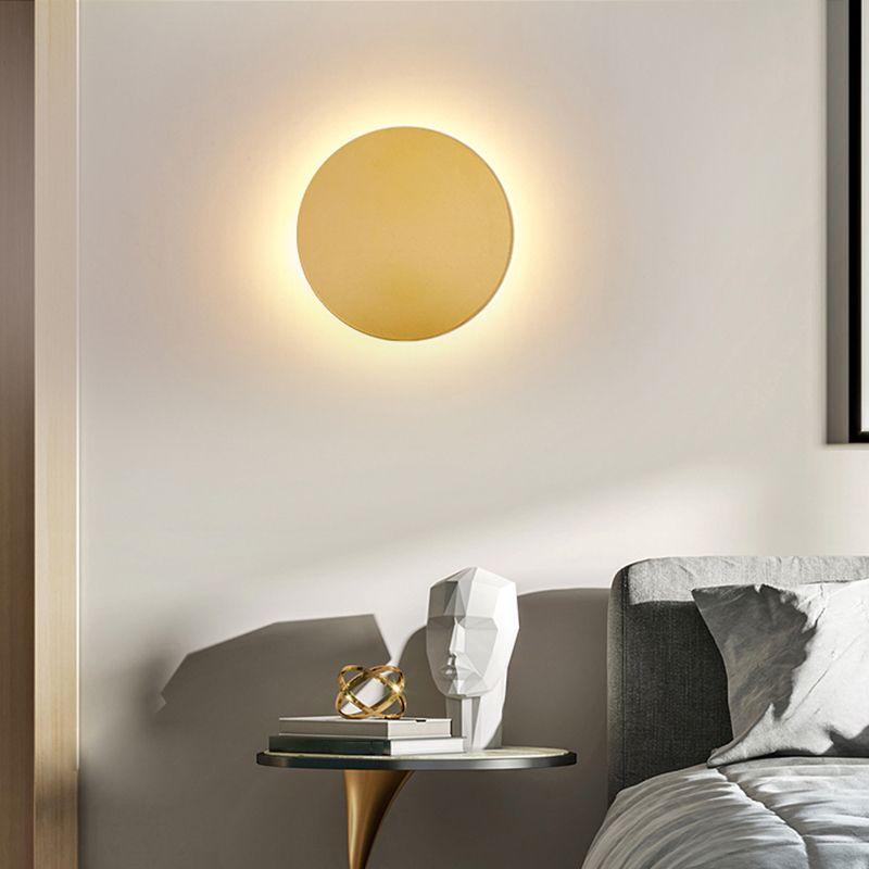 Modern Minimalist Style Round Disc Wall Light Sconces Metal Sconce Lights for Living Room