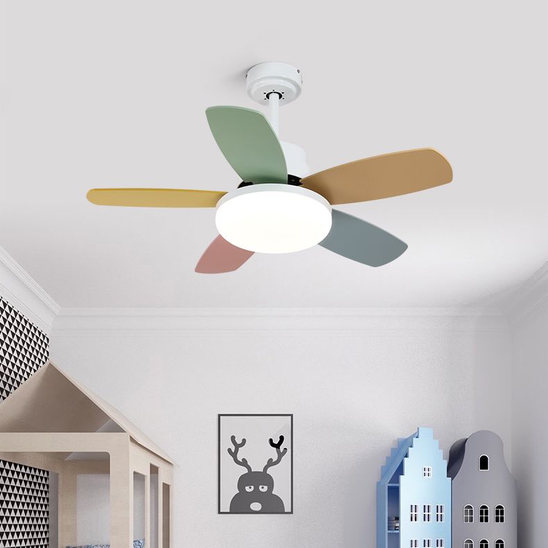 Metal Ceiling Fan Lighting Modern Style 1 Light Ceiling Fan Light for Children's Room