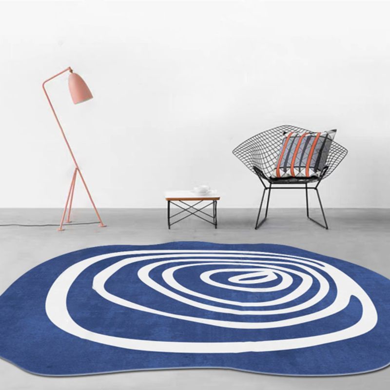Tapis de salon jaune.