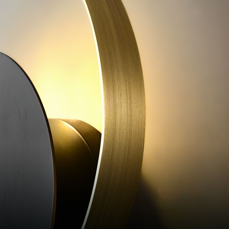 Modern Wall Sconce Circle Shape Wall Light with Metal Shade for Bedroom